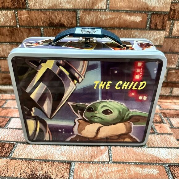 Star Wars Tin Box Mandalorian The Child Baby Yoda - Picture 4 of 12